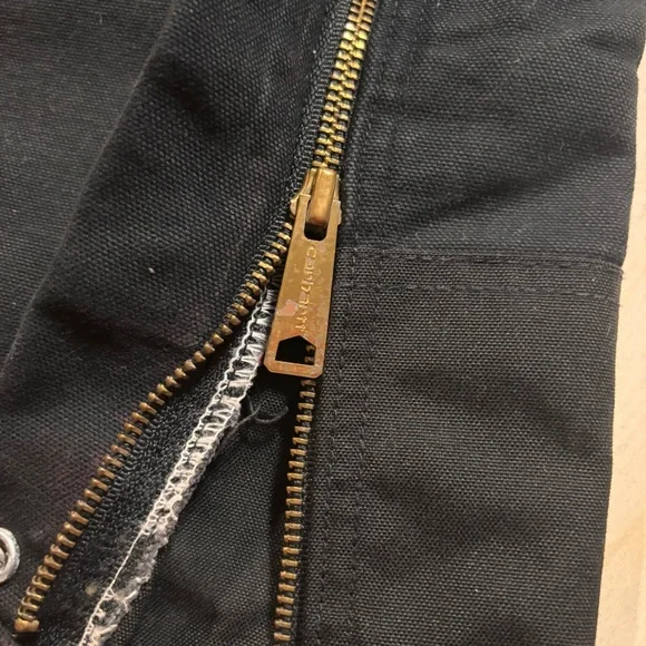 Carhartt Duck Quilt-Lined Zip-to-Thigh Bib Overalls (Style R41-BLK) 2019 40 X 30 - Picture 9 of 10